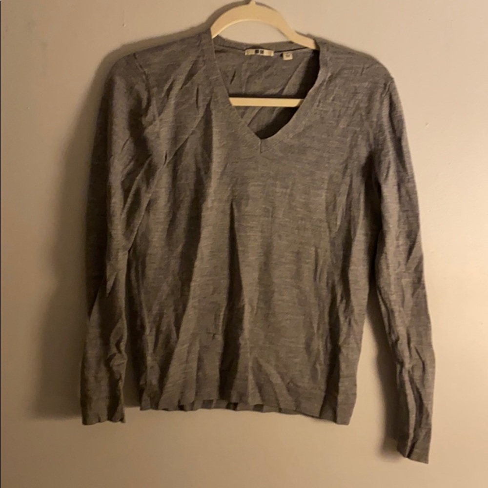 Wool sweater grey